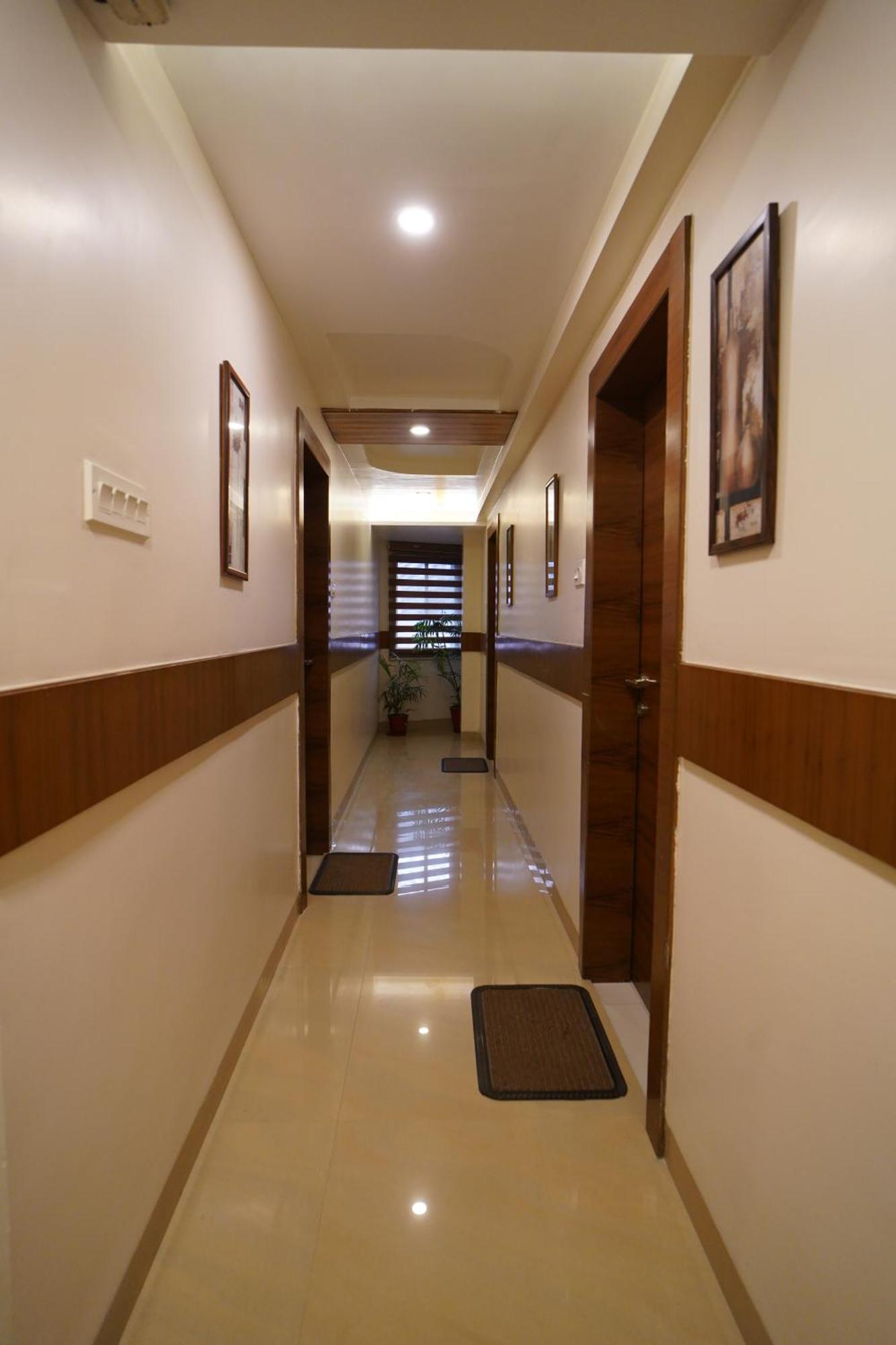 Hotel GK Palace Bhopal Exterior foto